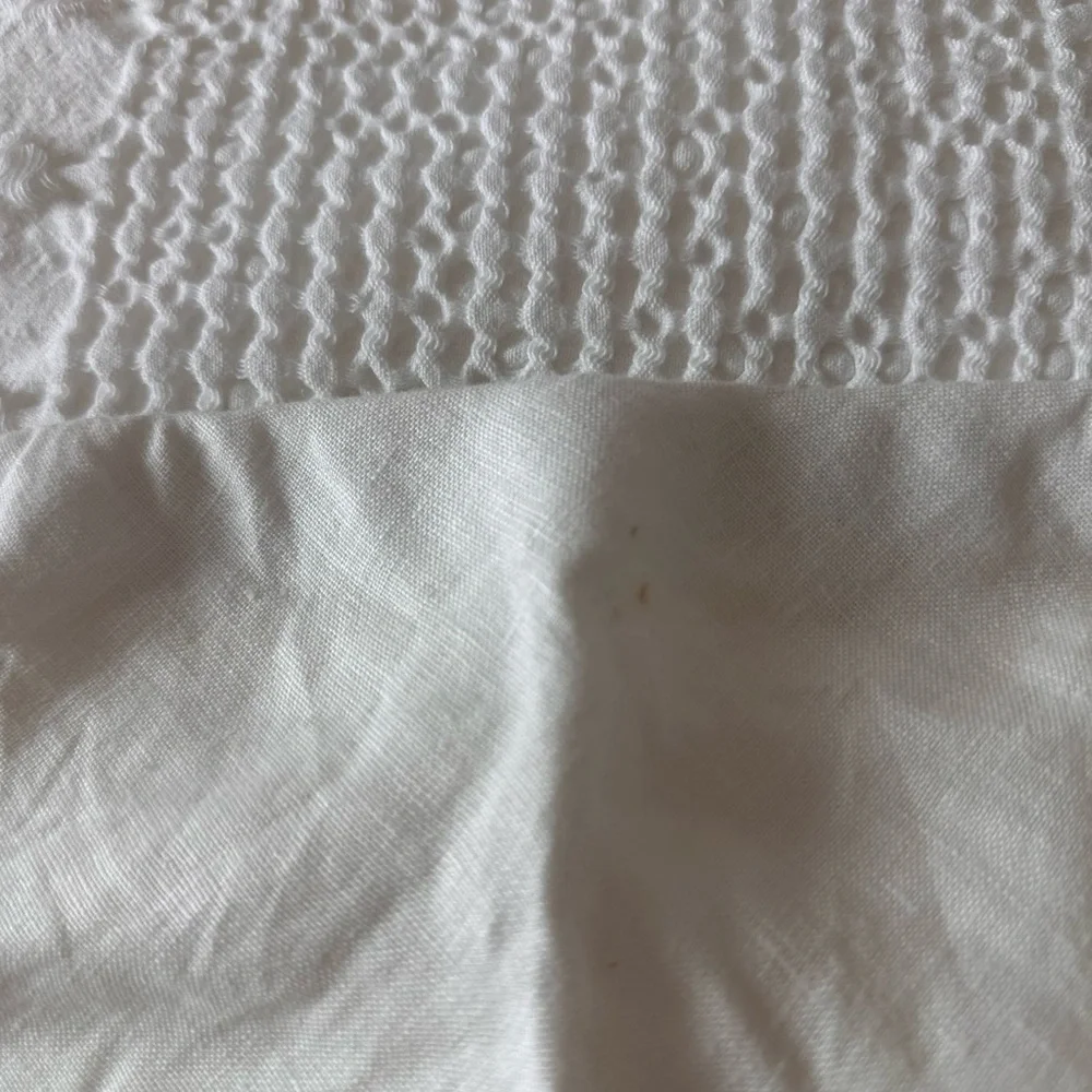 Reformation Linen Set - Picture 7 of 10